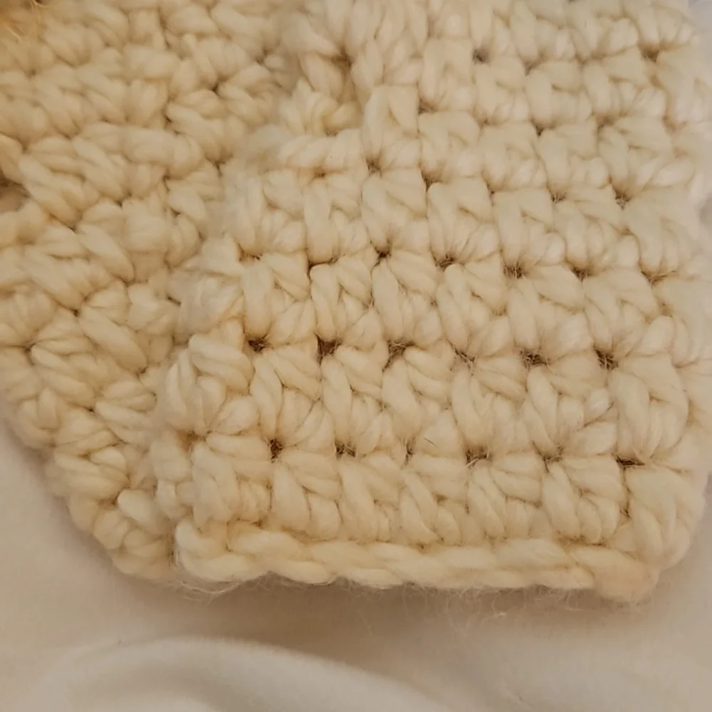 HANDMADE Cream Crochet Fingerless Shaggy Eyelash Trim Mitt Gloves